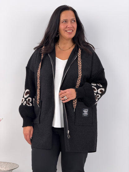 Jacke in Schwarz mit lässigem Charakter (40-44)