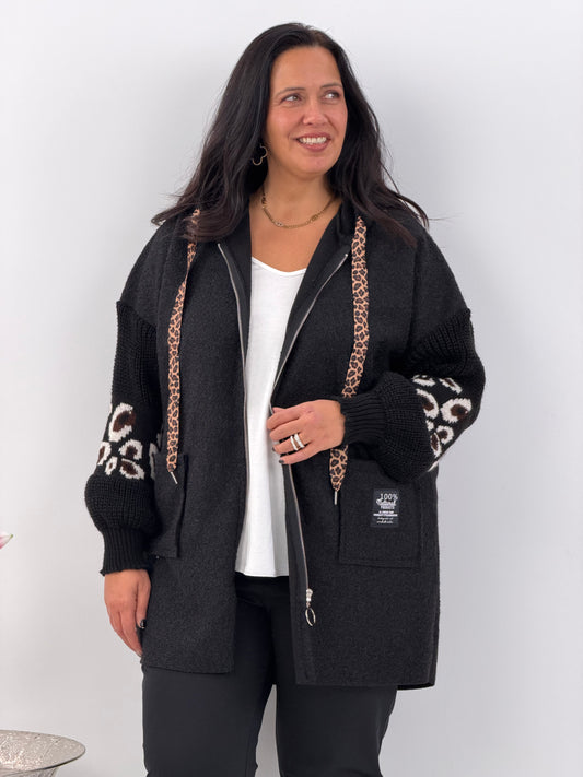 Jacke in Schwarz mit lässigem Charakter (40-44)
