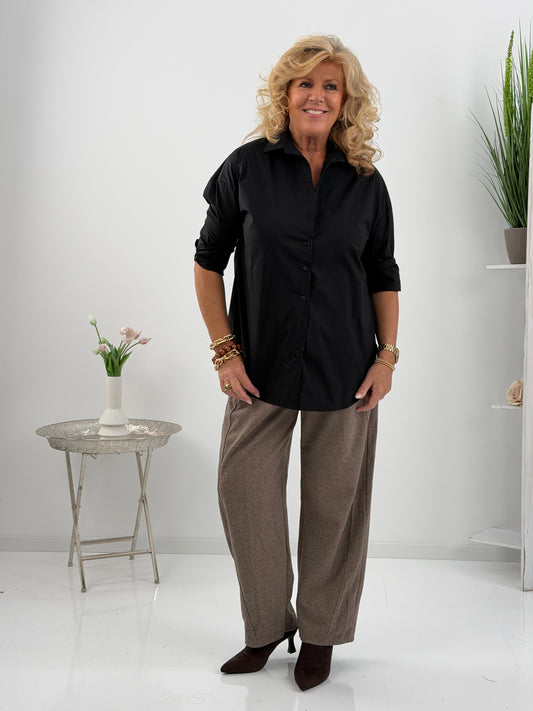 Bluse in klassischem Schwarz (38-42)