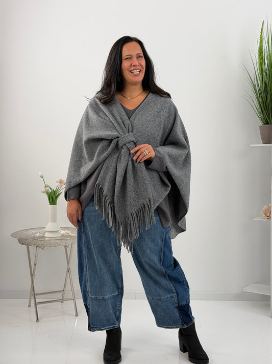 Poncho in elegantem Grau (One Size)