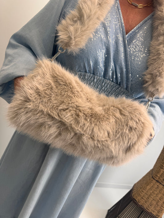 Muff Tasche in Beige