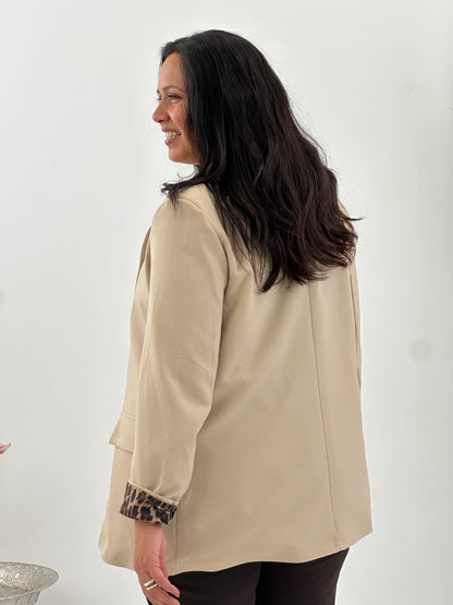 Eleganter Blazer in Beige für stilvolle und moderne Looks (38-44)