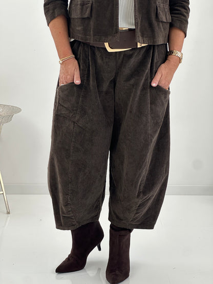 Cordhose in warmem Schoko (40-44)