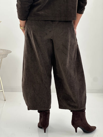Cordhose in warmem Schoko (40-44)