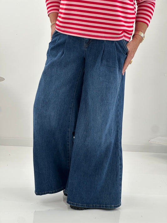 Marlene-Jeans in Middle-Blue mit modischer Bundfalte (S,M,L,XL)