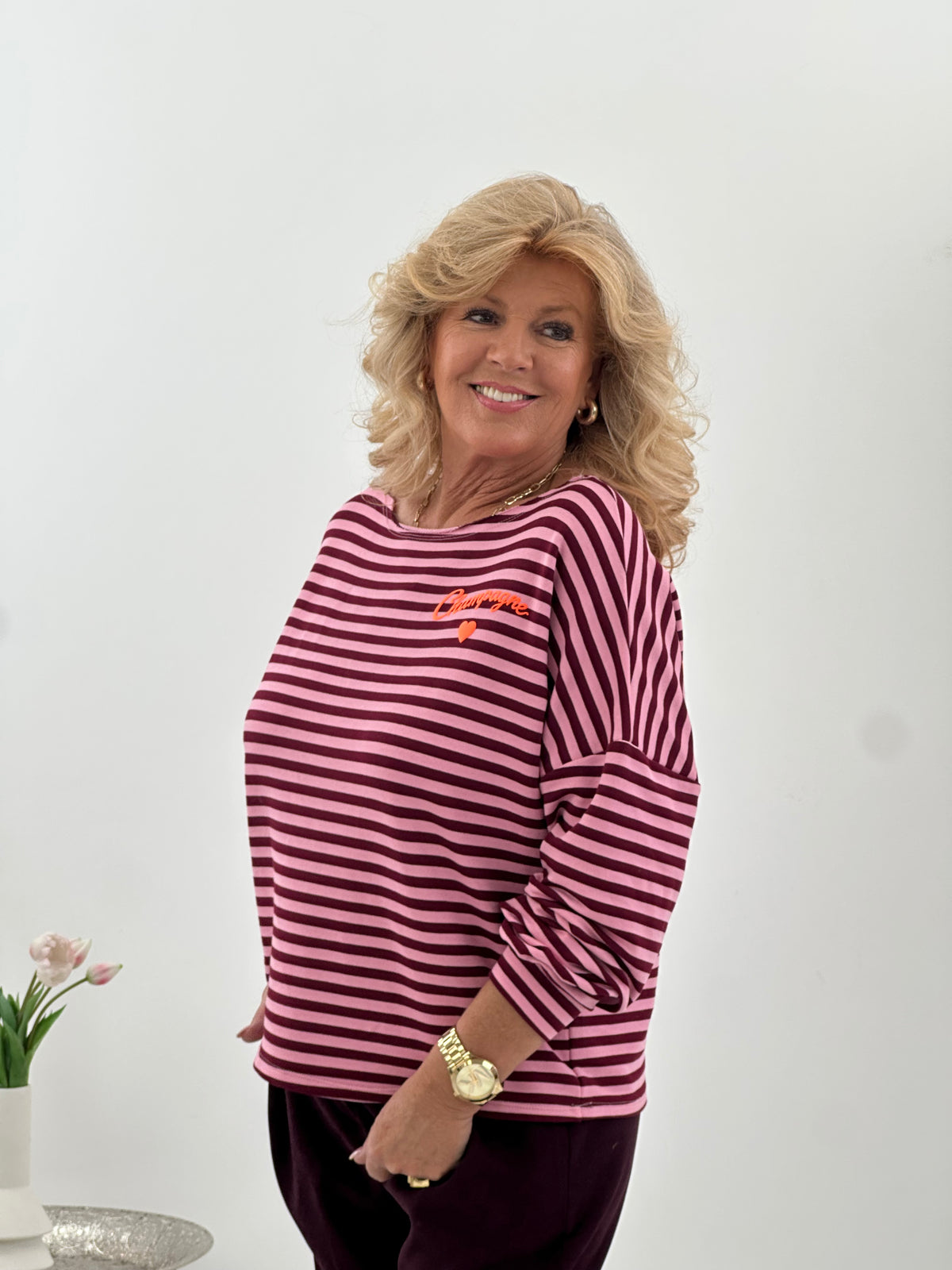 Sweatshirt in einer besonderen Bordeaux-Rosa-Kombination (38-42/44)