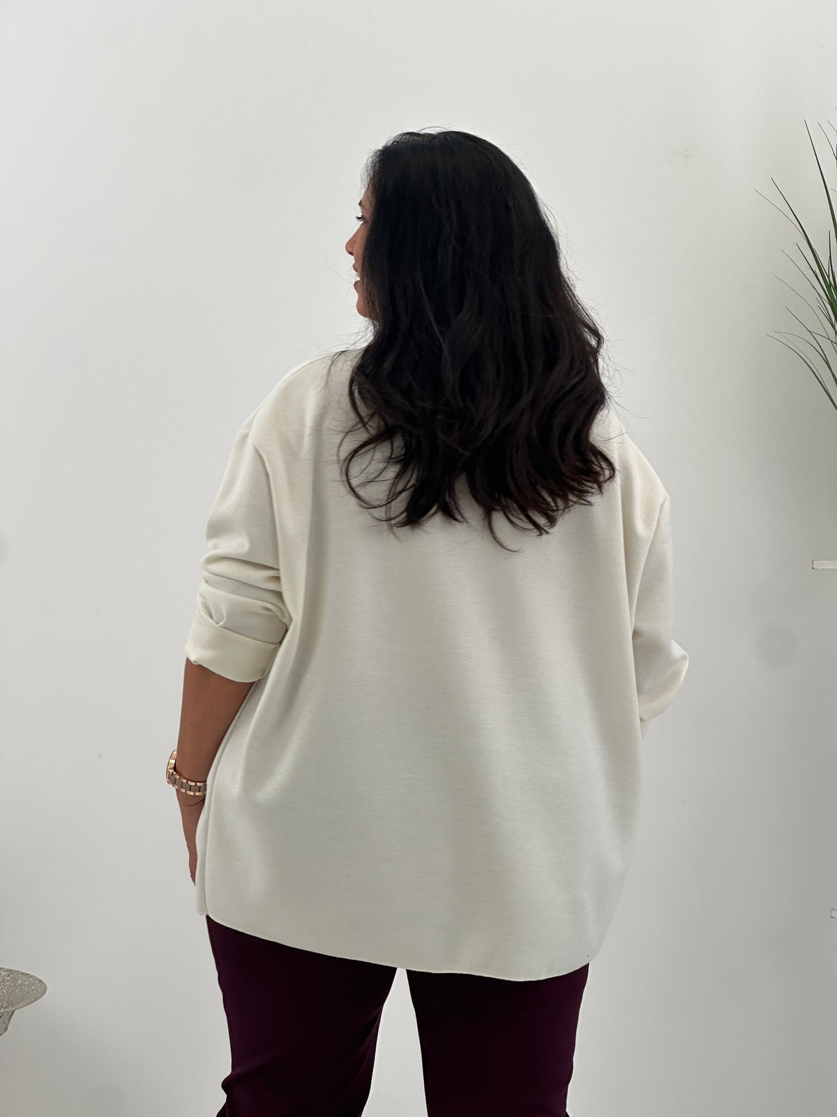 Sweatshirt in hellem Ecru mit lässiger Ausstrahlung (42-46)
