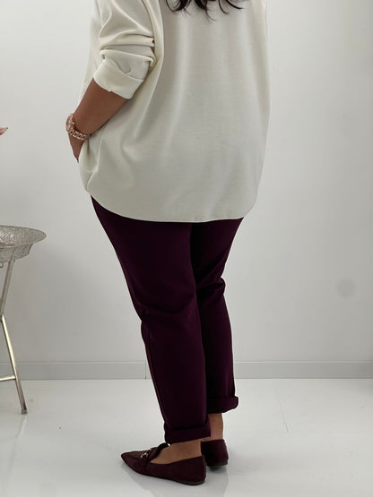 Elegante Hose in tiefem Bordeauxrot (42-46)