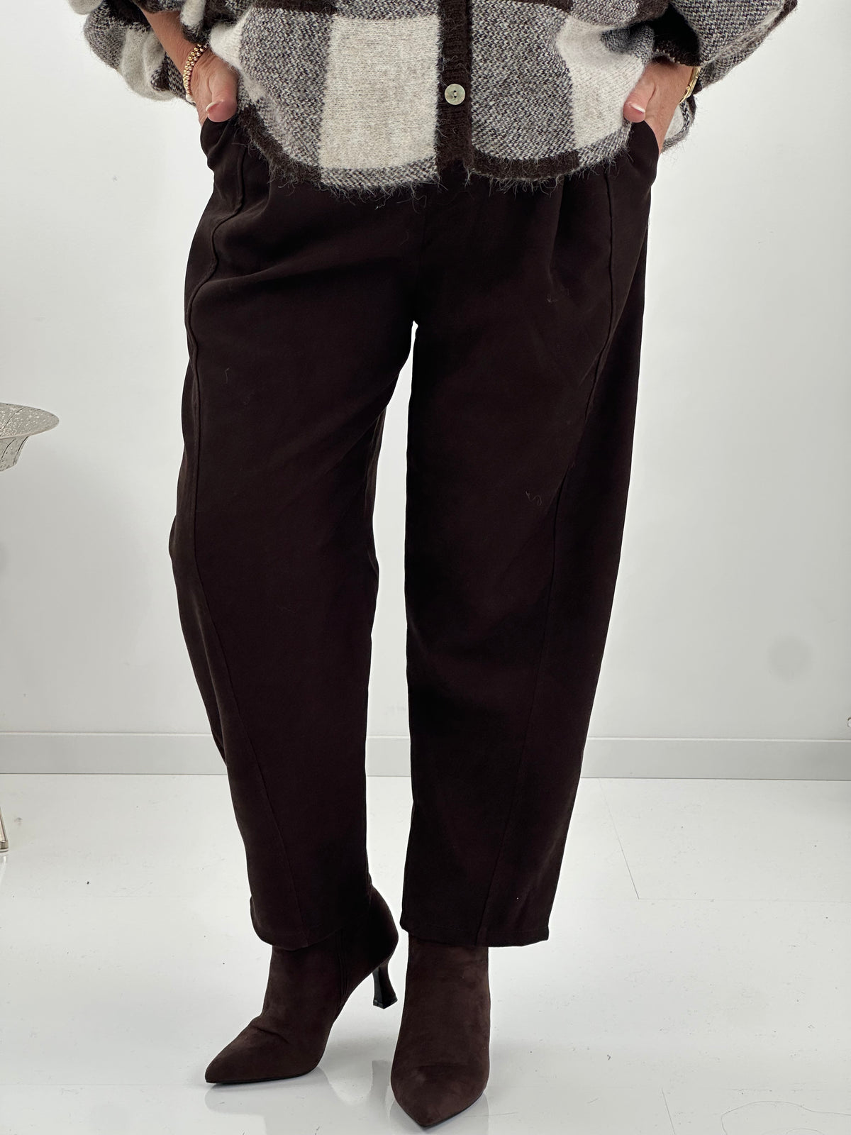 Elegante Hose in einem sanftem Schoko (38-42/44)
