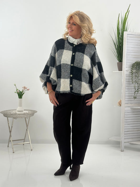 Strickjacke in Schwarz mit klassischem Karomuster (38-44)