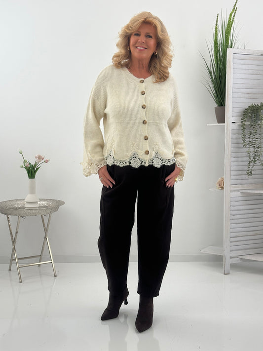 Strickjacke in einer harmonischen Creme-Beige-Kombination (38-42/44)