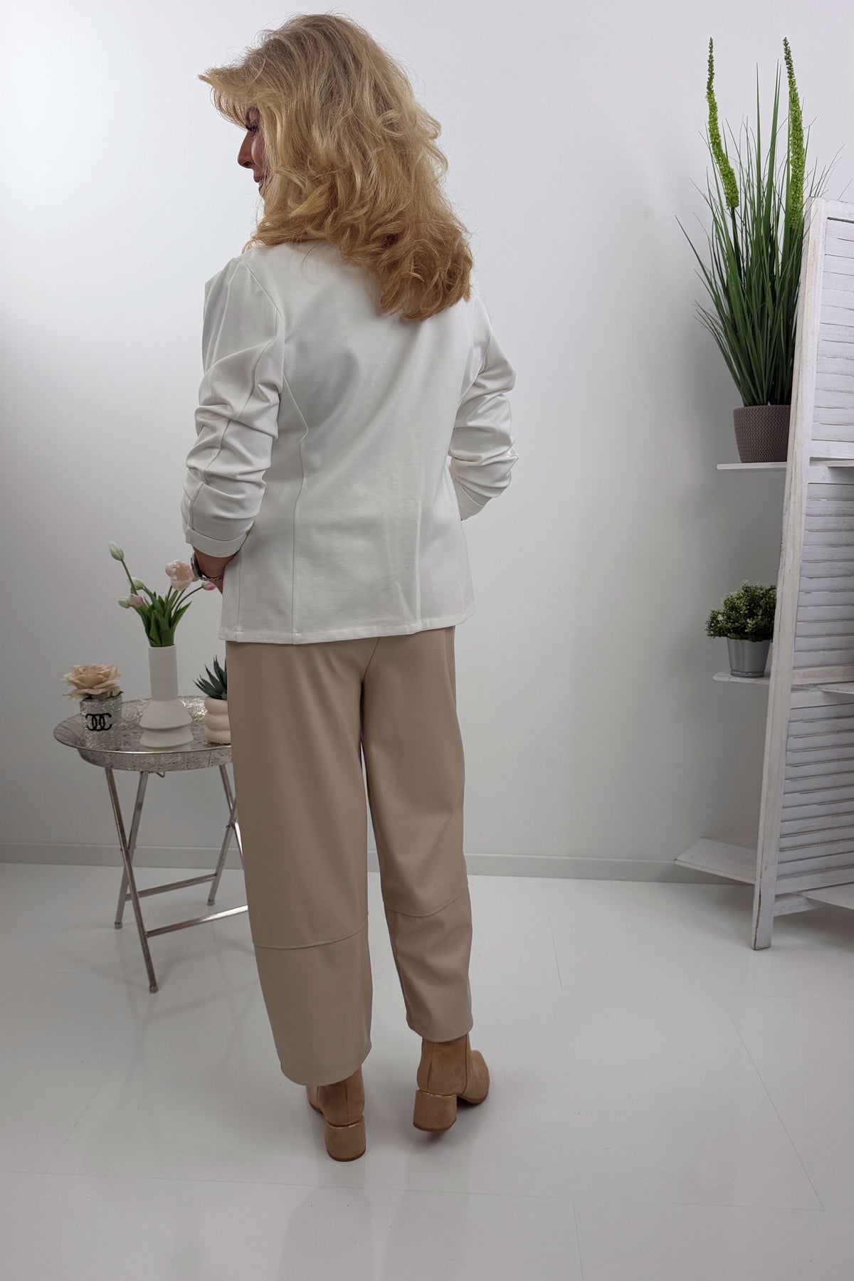 Moderner Blazer in Off-White (38-42)